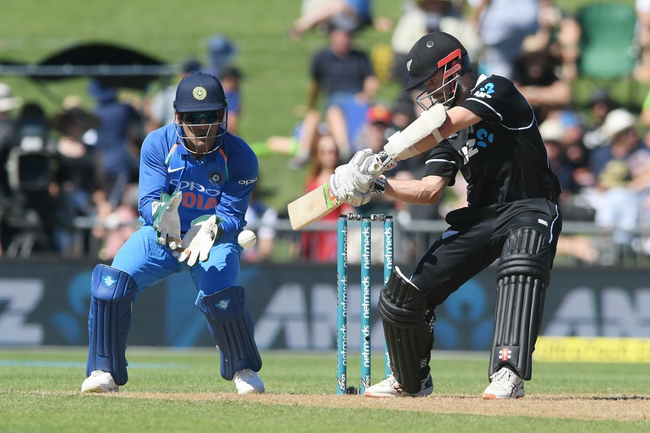 Kane Williamson cuts the ball, New Zealand v India, 1st ODI, Napier, 23 January, 2019