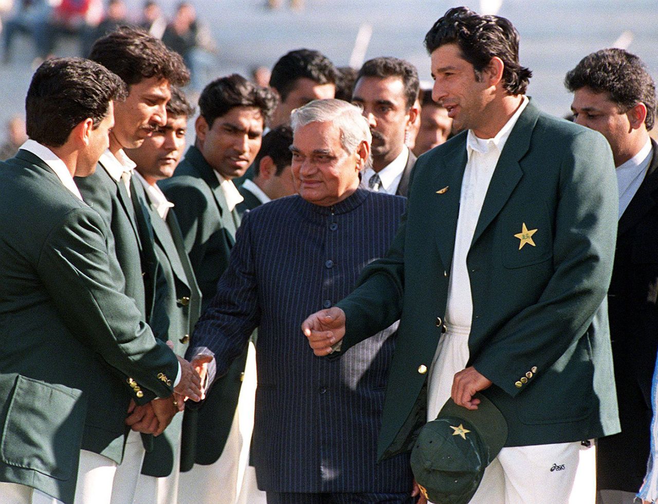 Wasim Akram introduces his players to Indian prime minister Atal Bihari Vajpayee, Delhi, February 4, 1999