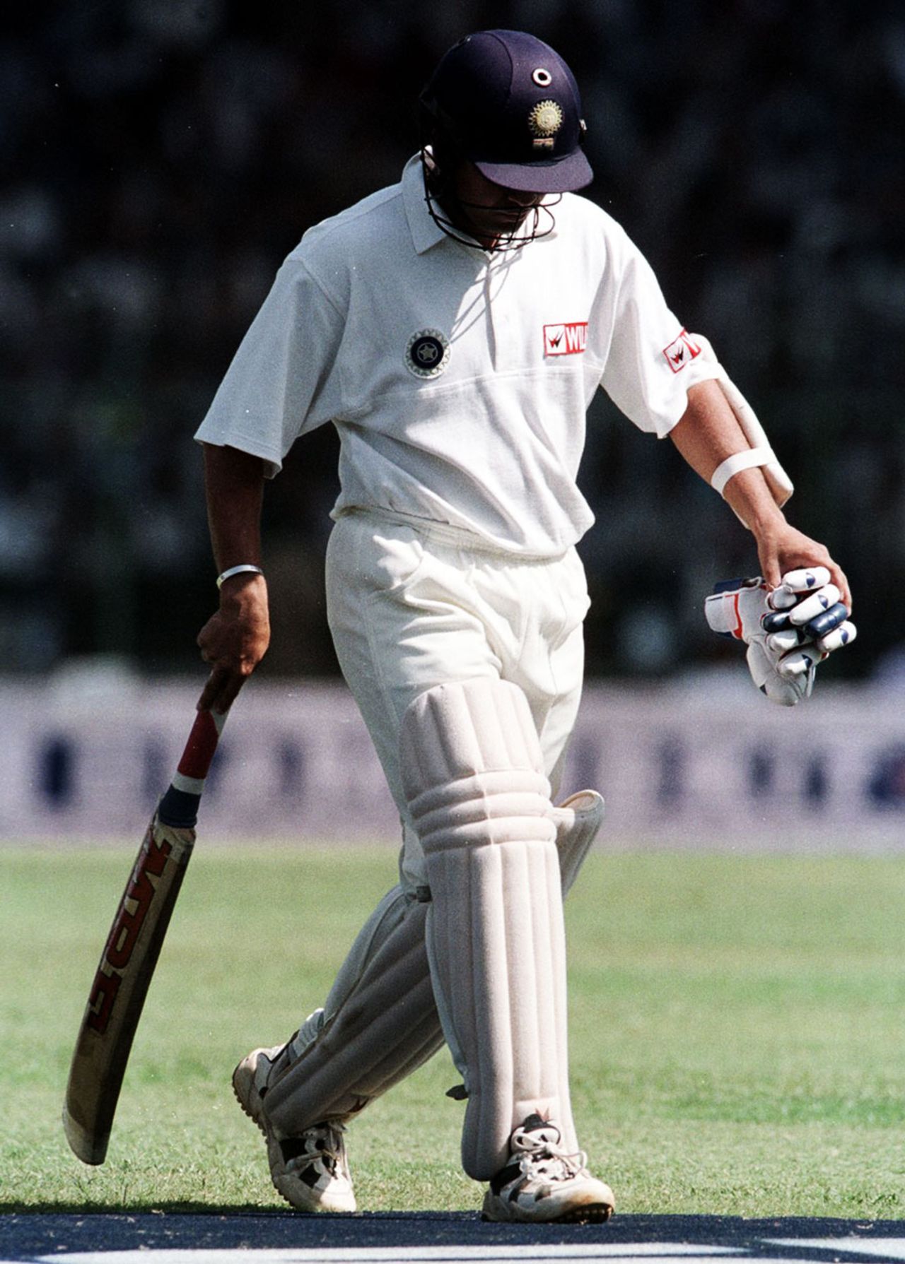 Sachin Tendulkar walks back after being dismissed, India v Pakistan, first Test, day two, Chennai, January 28, 1999