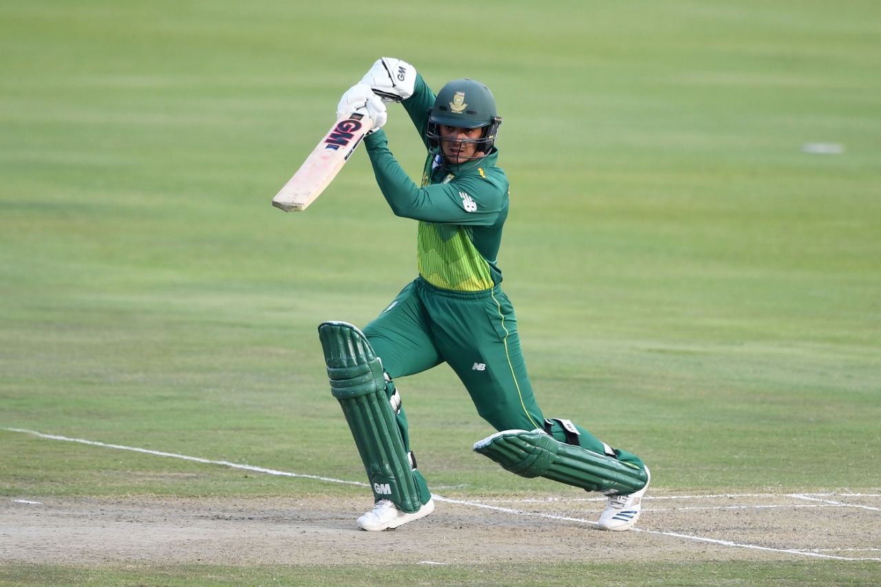 Quinton de Kock plays a drive, South Africa v Pakistan, 3rd ODI, Centurion, January 25, 2019