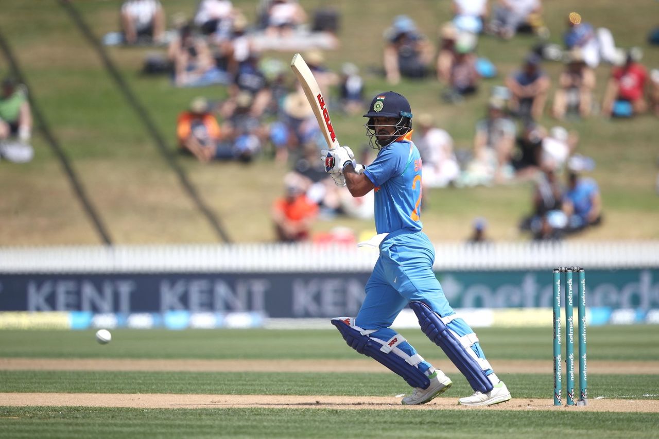 Shikhar Dhawan plays one off the back foot, New Zealand v India, 4th ODI, Hamilton, January 31, 2019