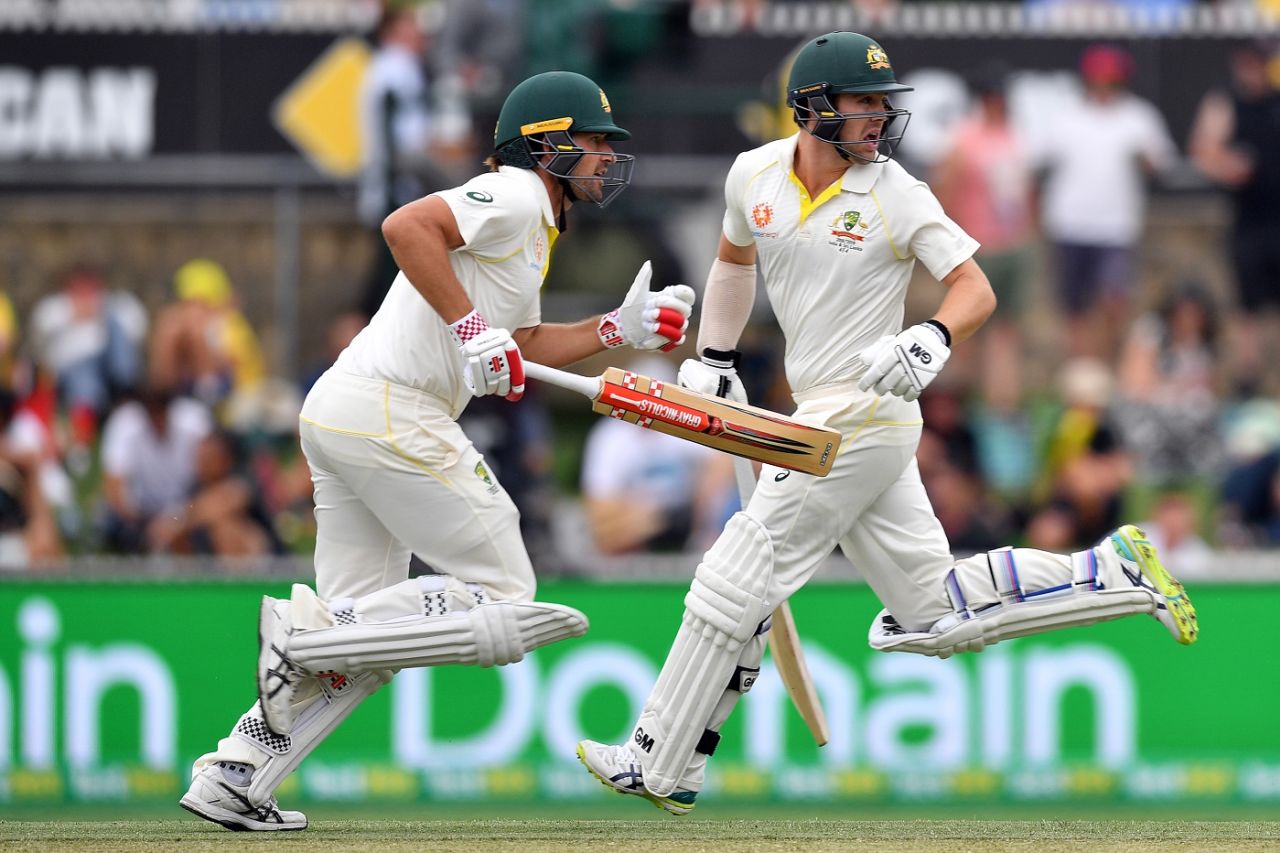 Joe Burns and Travis Head run between the wickets, Australia v Sri Lanka, 2nd Test, Canberra, February 1, 2019