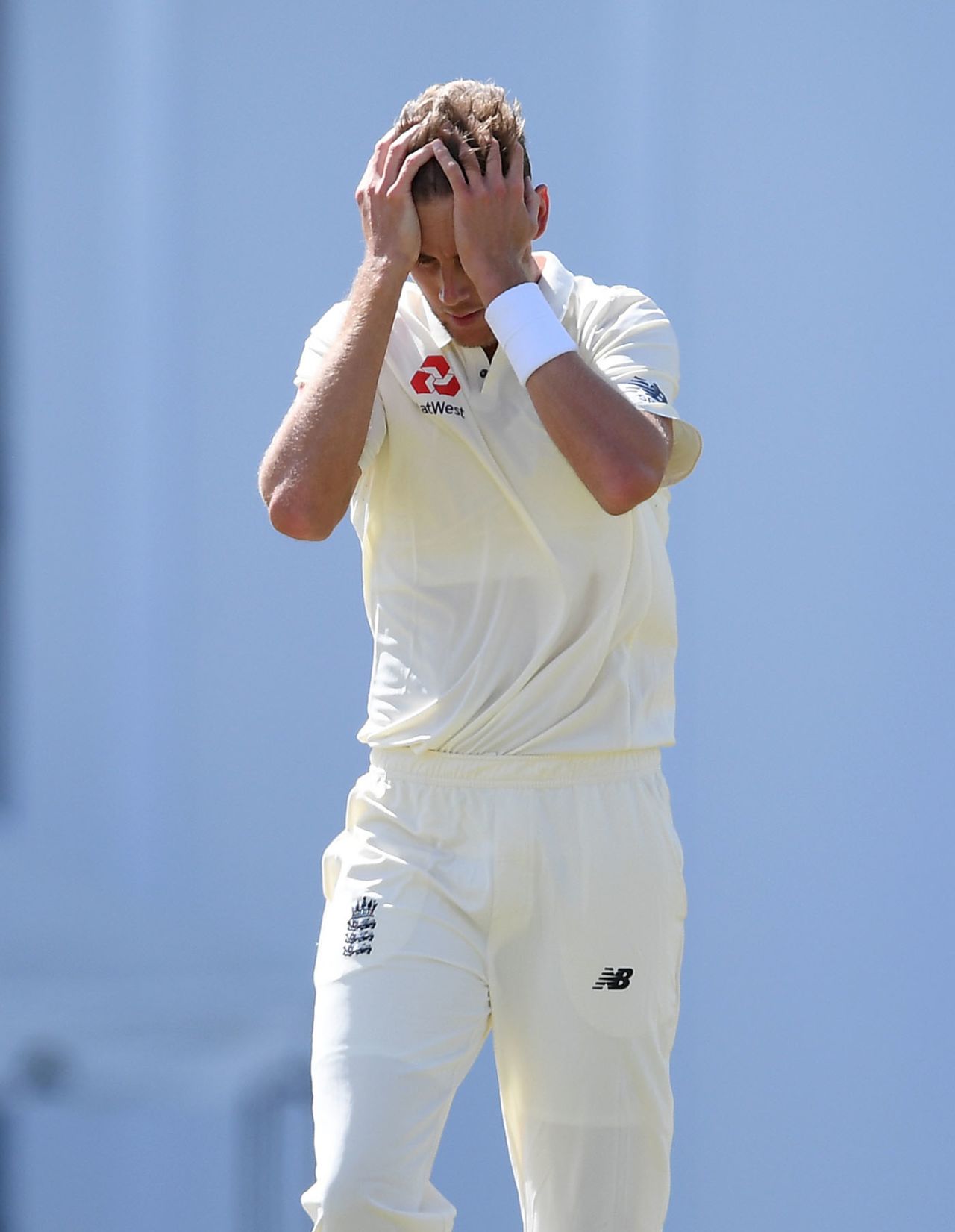 Stuart Broad could hardly believe his bad luck for England, West Indies v England, 2nd Test, second day, Antigua, February 1, 2019
