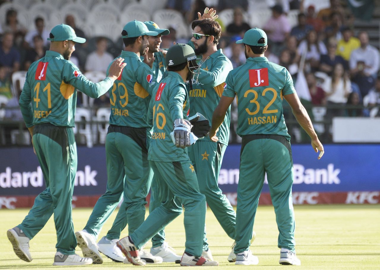 Imad Wasim is congratulated after breaking the opening stand, South Africa v Pakistan, 1st T20I, Cape Town, February 1, 2019