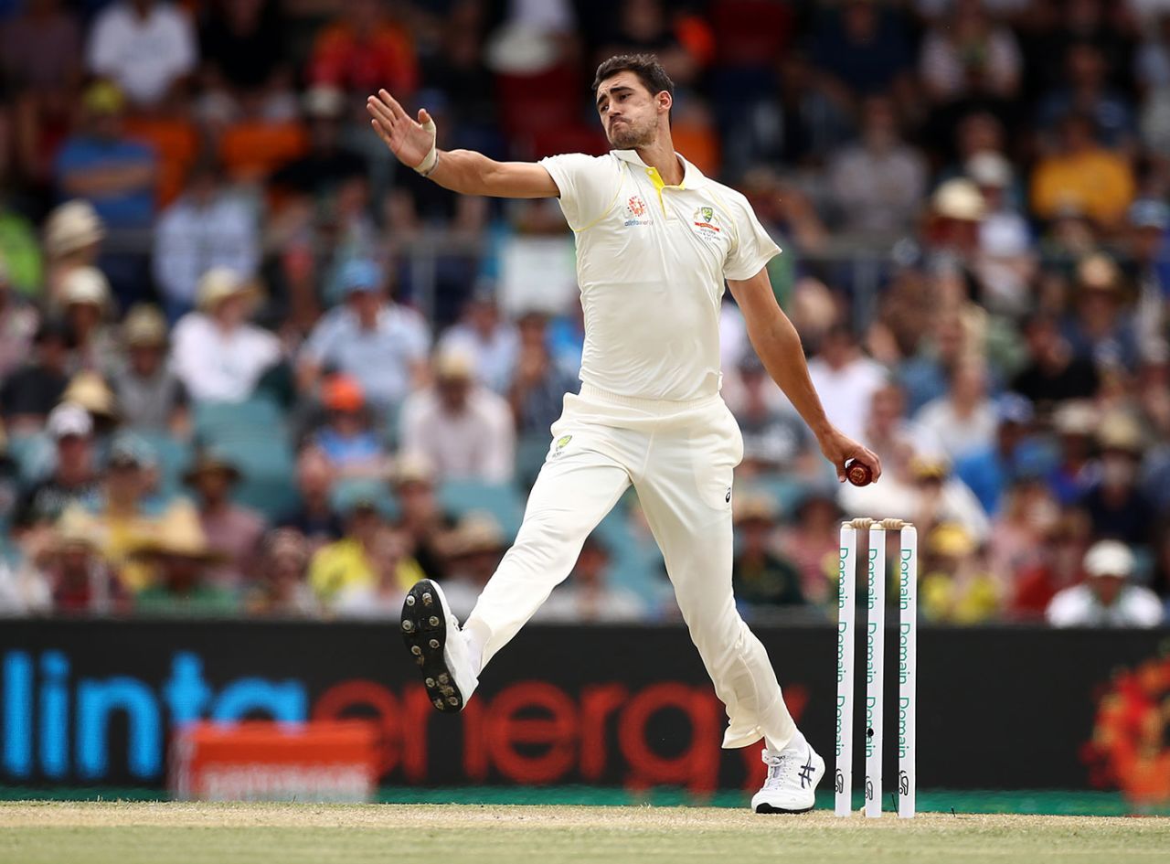 Mitchell Starc in his delivery stride, Australia v Sri Lanka, 2nd Test, Canberra, February 2, 2019
