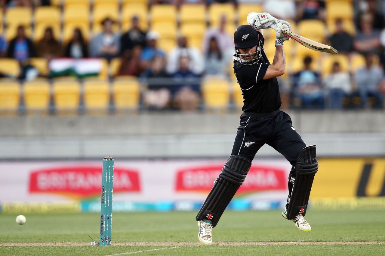 Kane Williamson punches one away, New Zealand v India, 5th ODI, Wellington, February 3, 2019