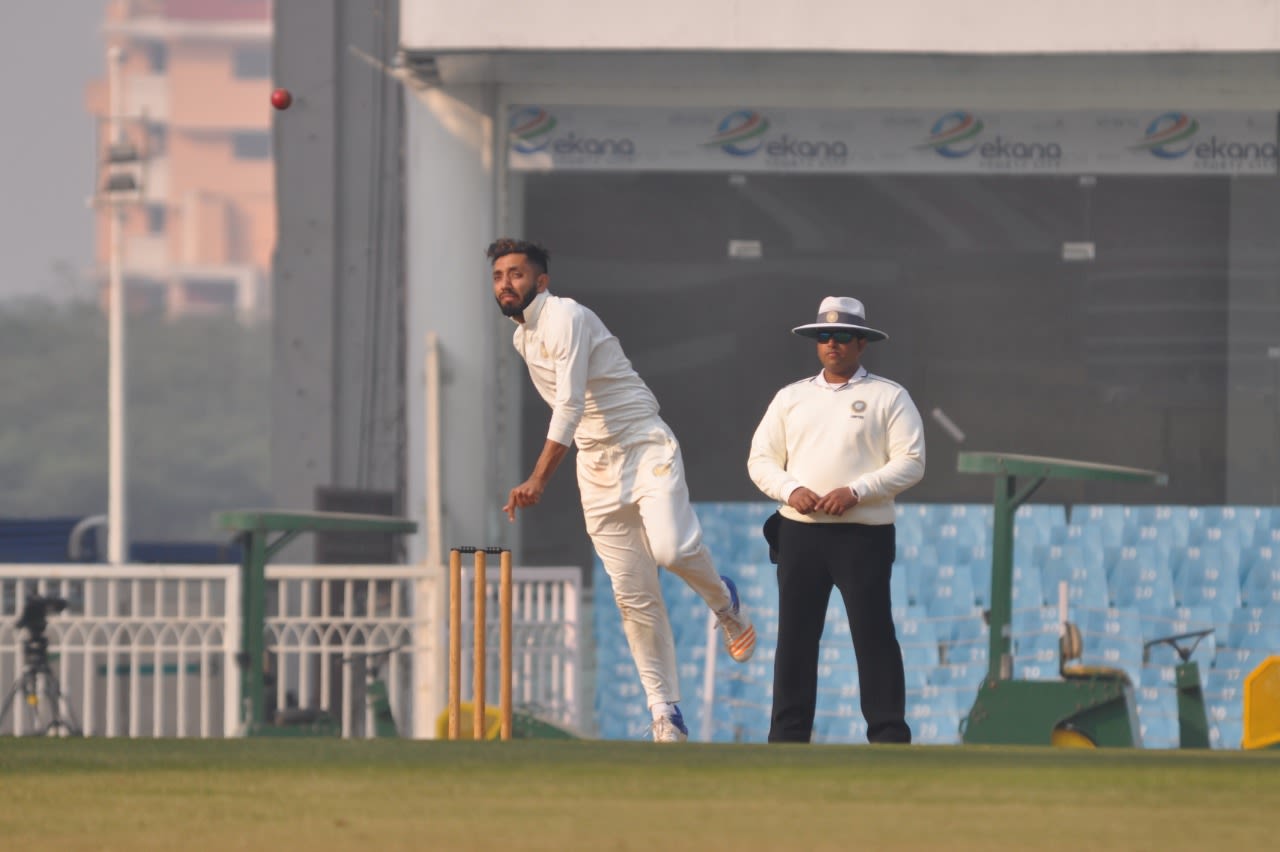 Dharmendrasinh Jadeja picked up the first four Vidarbha wickets
