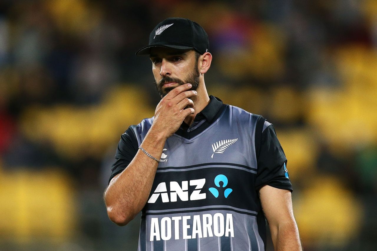 Daryl Mitchell ponders life, New Zealand v India, 1st T20I, Wellington, February 6, 2019
