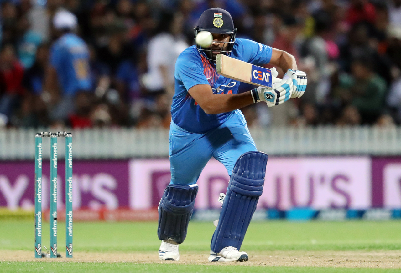 Rohit Sharma sets off for a run, New Zealand v India, 3rd T20I, Hamilton, February 10, 2019