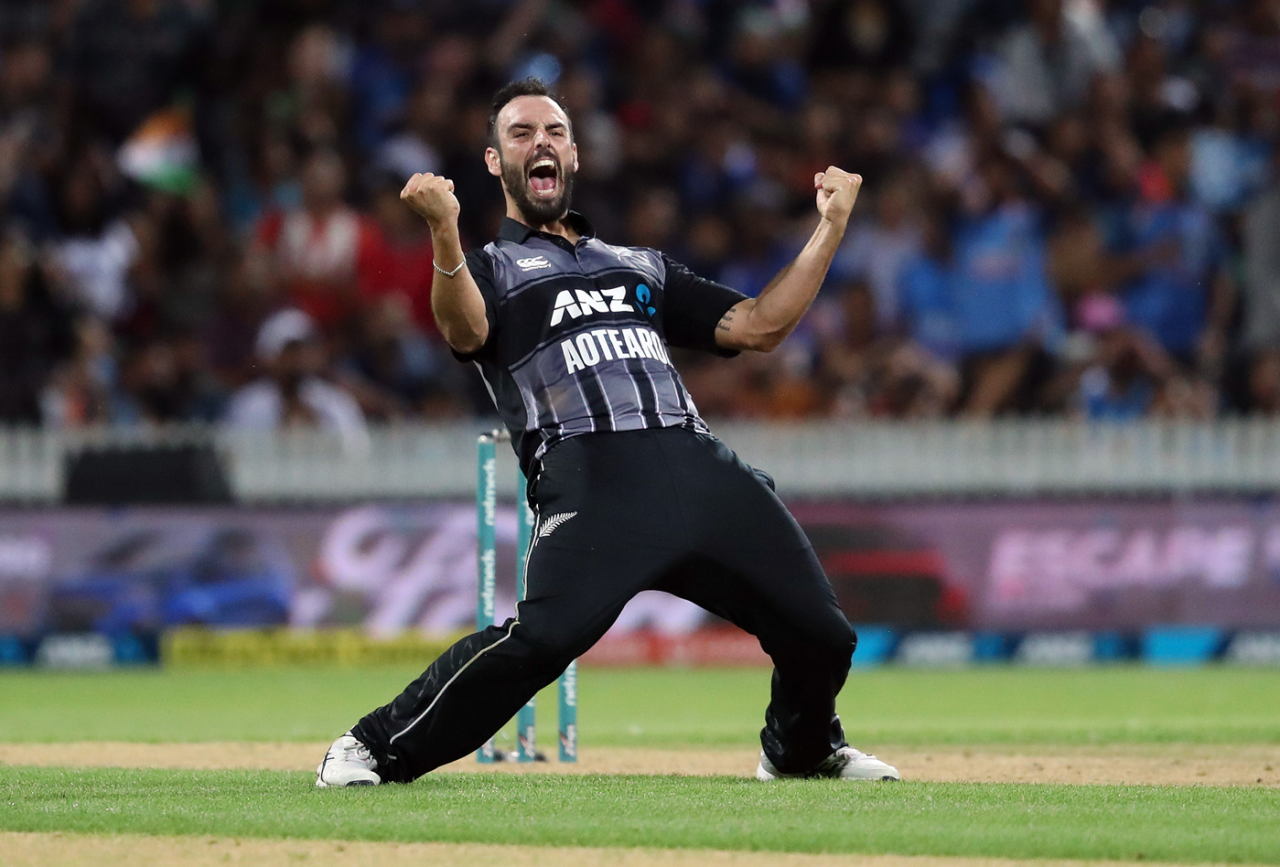 Daryl Mitchell celebrates a wicket, New Zealand v India, 3rd T20I, Hamilton, February 10, 2019