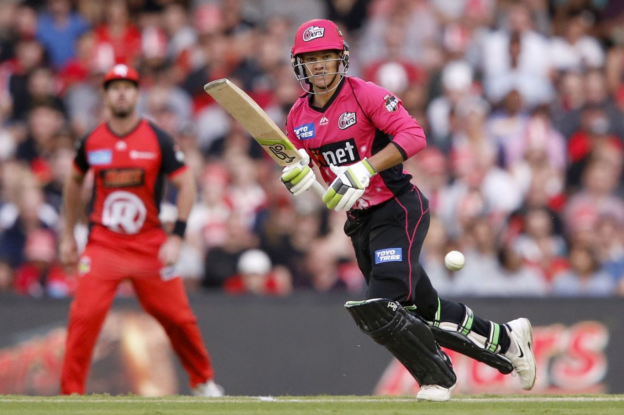 Josh Philippe sets off for a run, Melbourne Renegades v Sydney Sixers, BBL 2019, semi-final, Melbourne, February 15, 2019