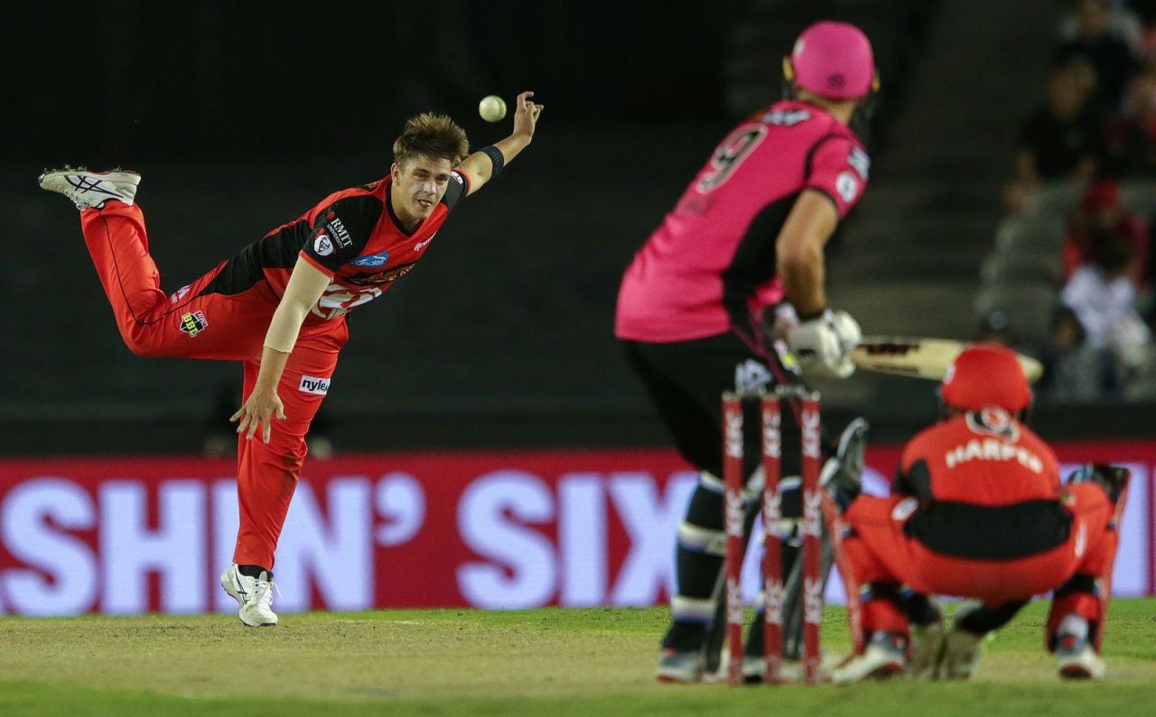 Cameron Boyce helped the Renegades keep the Sixers' batting in check at the death, Melbourne Renegades v Sydney Sixers, BBL 2019, semi-final, Melbourne, February 15, 2019