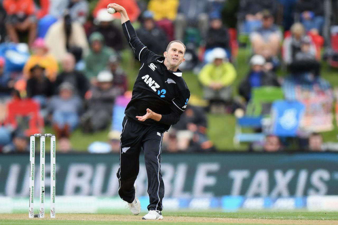 Todd Astle in his delivery stride, New Zealand v Bangladesh, 2nd ODI, Christchurch, February 16, 2019