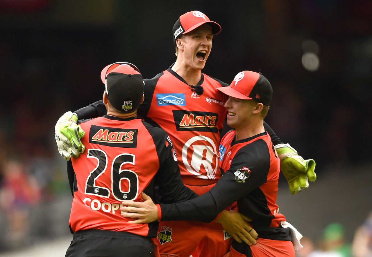 Sam Harper celebrates Melbourne Renegades' tittle win with his team-mates, Melbourne Renegades v Melbourne Stars, Final, BBL 2018-19, Melbourne, 17 February, 2019