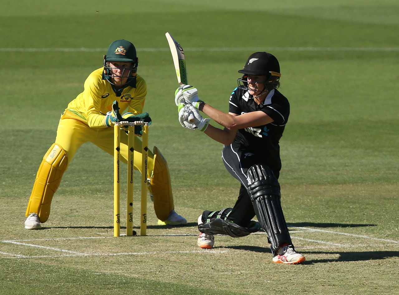 Amy Satterthwaite sweeps, Australia Women v New Zealand Women, 1st ODI, Perth, February 22, 2019