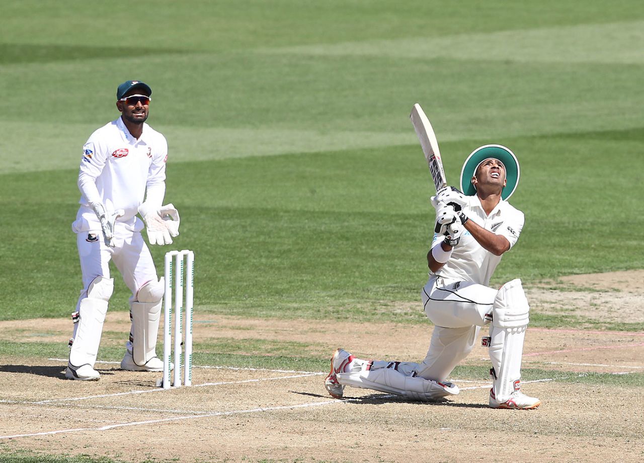 New Zealand's opening stand was eventually broken when Jeet Raval skied a slog sweep, New Zealand v Bangladesh, 1st Test, Hamilton, 2nd day, March 1, 2019