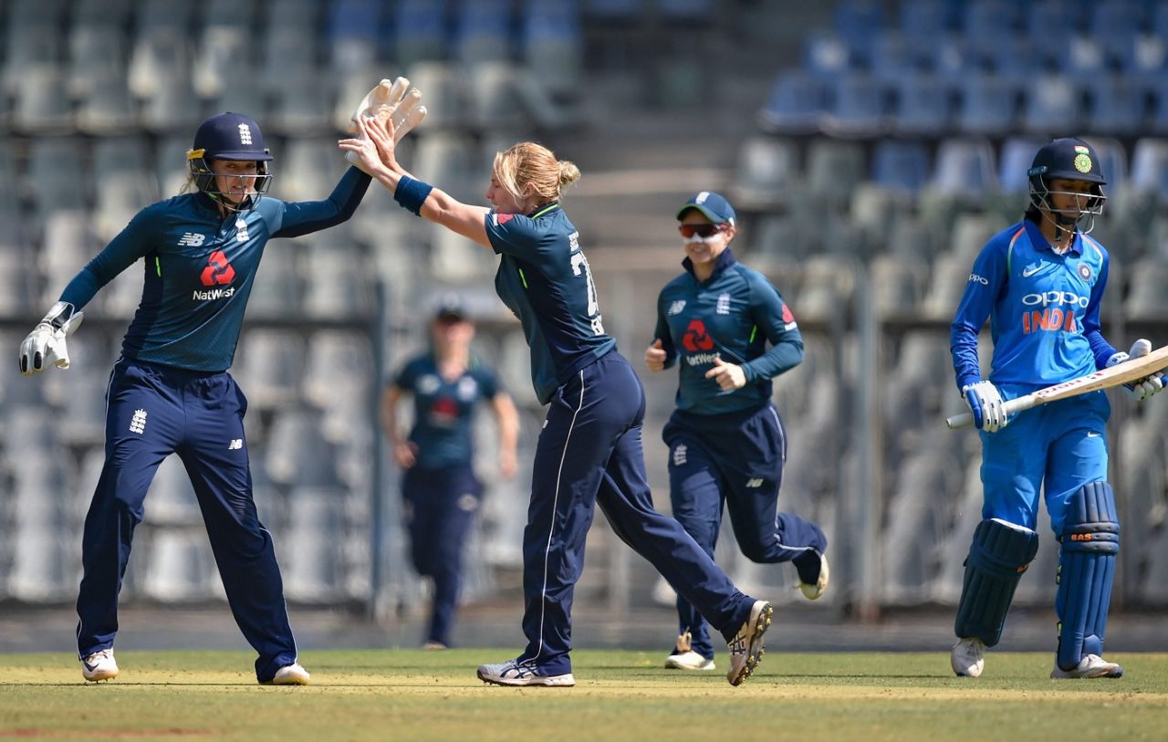 Katherine Brunt celebrates Smriti Mandhana's wicket, India v England, 3rd women's ODI, Mumbai, February 28, 2019