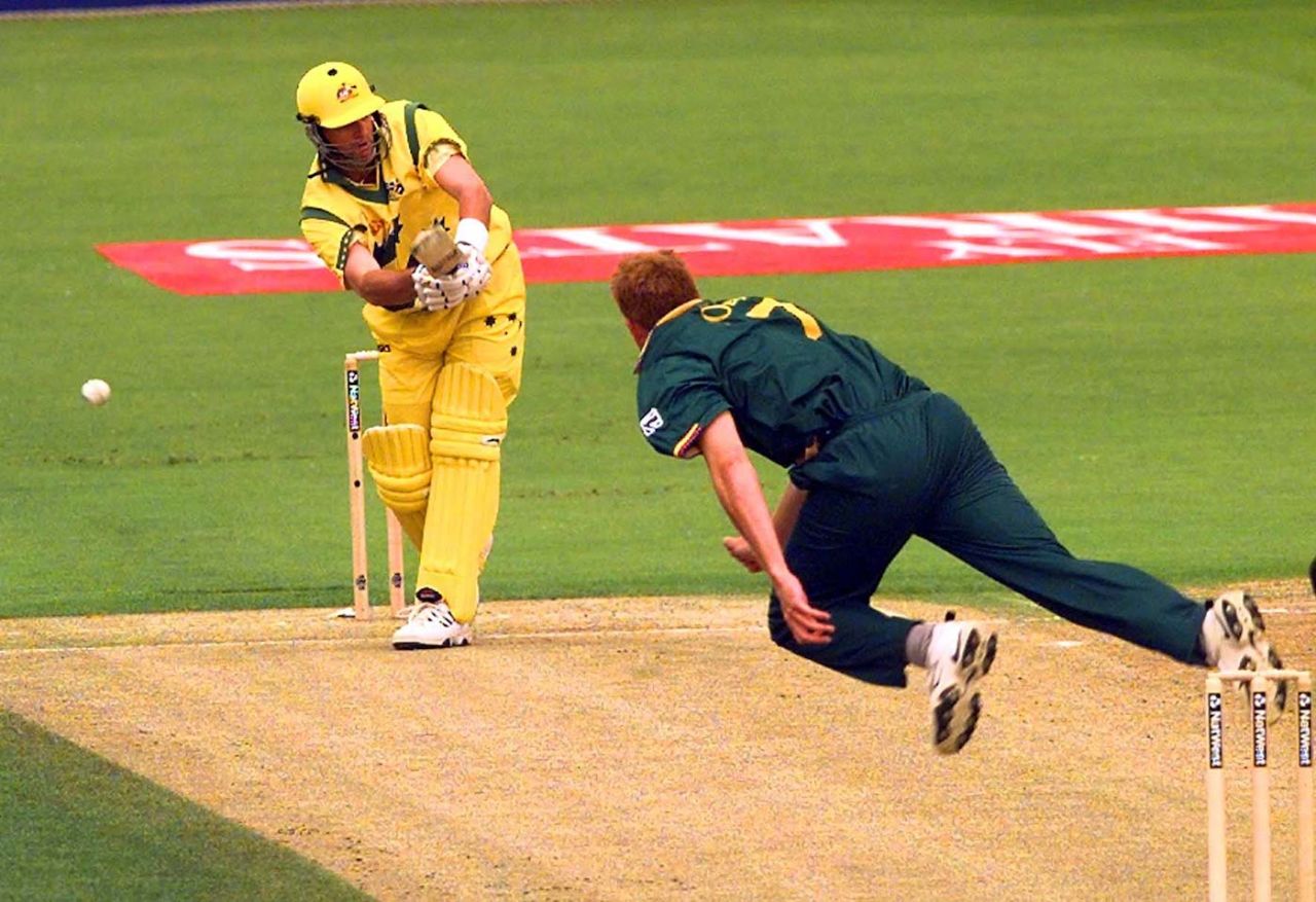 Shaun Pollock launches a fierce attack on Mark Waugh,1999 World Cup cricket semi-final, Edgbaston, Birmingham, June 17, 1999