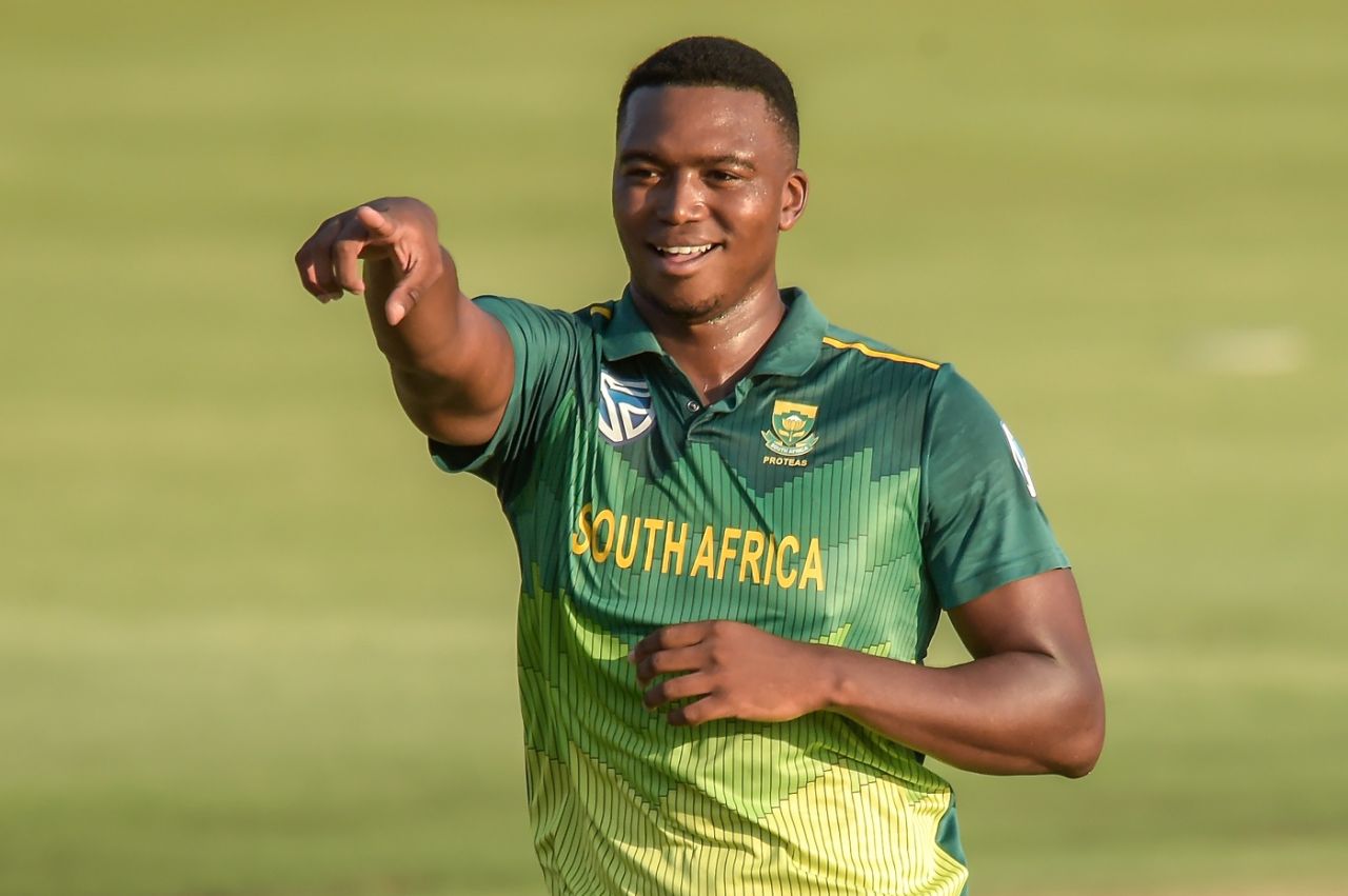 Lungi Ngidi celebrates a wicket, South Africa v Sri Lanka, 2nd ODI, Centurion, February 6, 2019