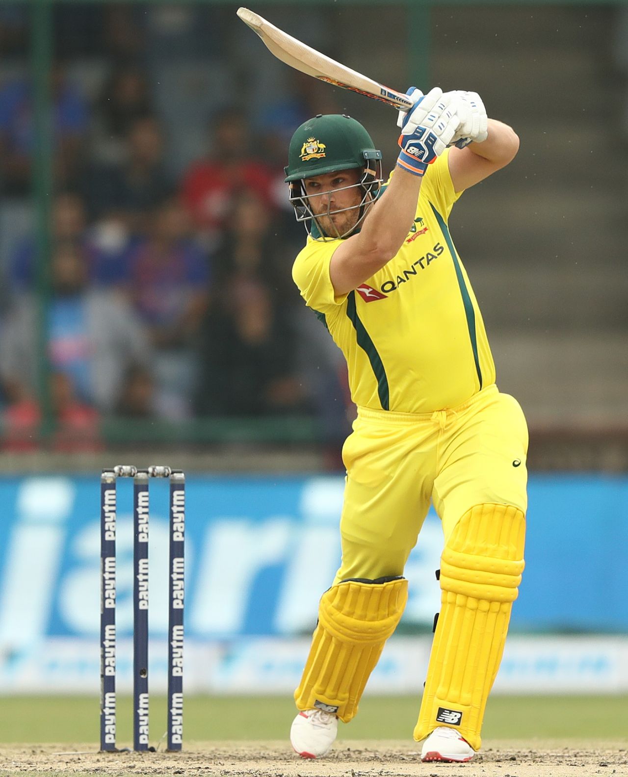 Aaron Finch crunches it off the back foot, India v Australia, 5th ODI, Delhi, March 13, 2019