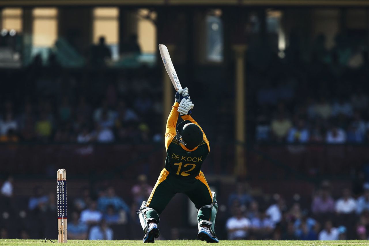 Quinton de Kock bends over backwards to play a shot, Australia v South Africa, 5th ODI, Sydney, November 23, 2014