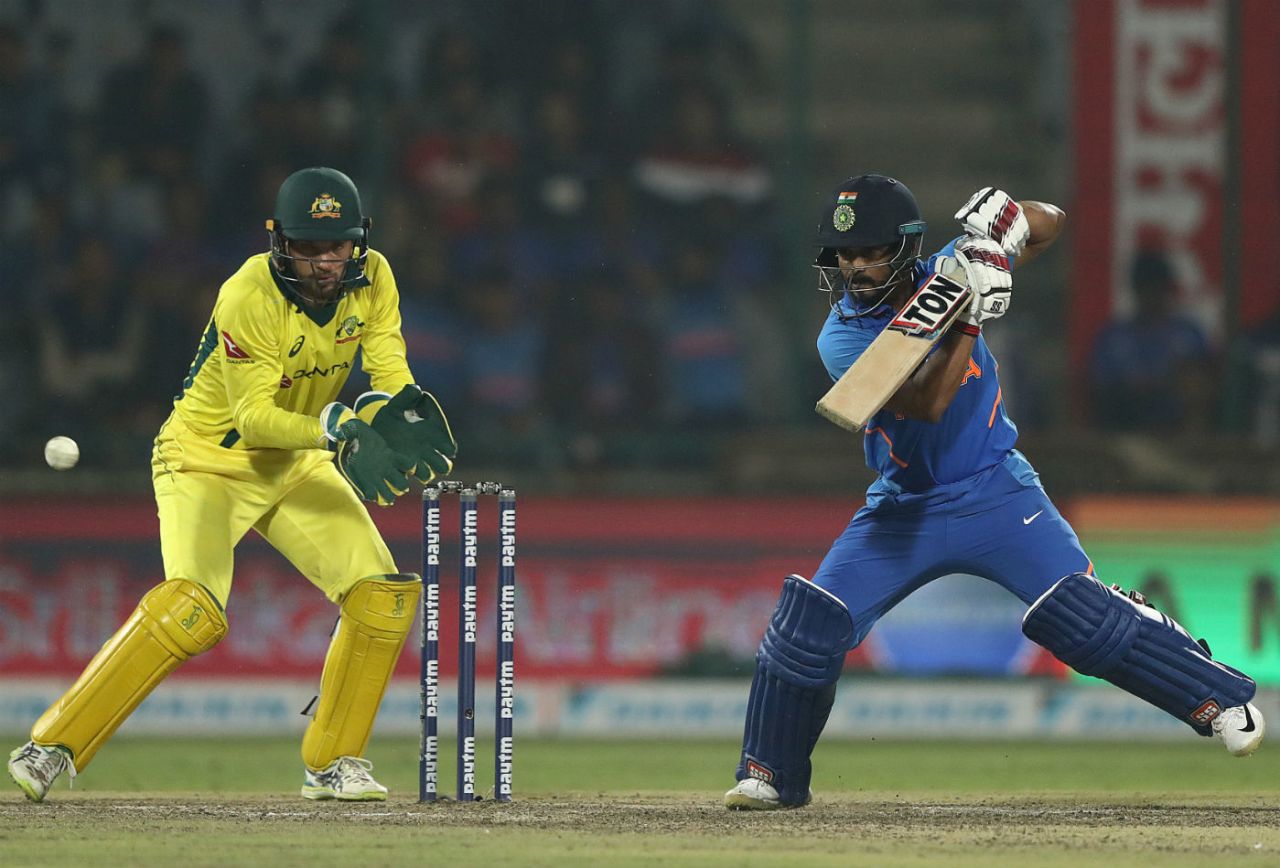 Kedar Jadhav punches through covers, India v Australia, 5th ODI, New Delhi, March 13, 2019