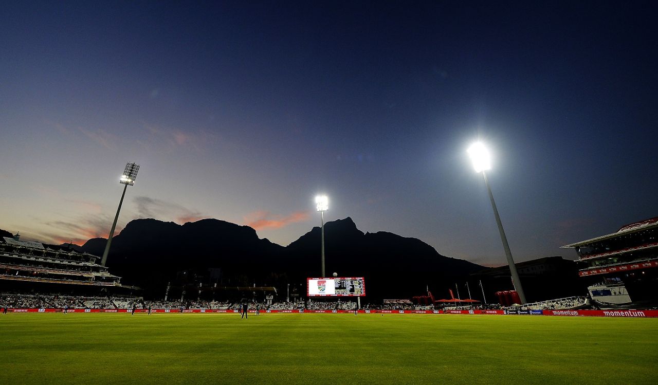 A floodlight failure at Newlands caused play to be held up for considerably long, South Africa v Sri Lanka, 5th ODI, Cape Town, March 16, 2019
