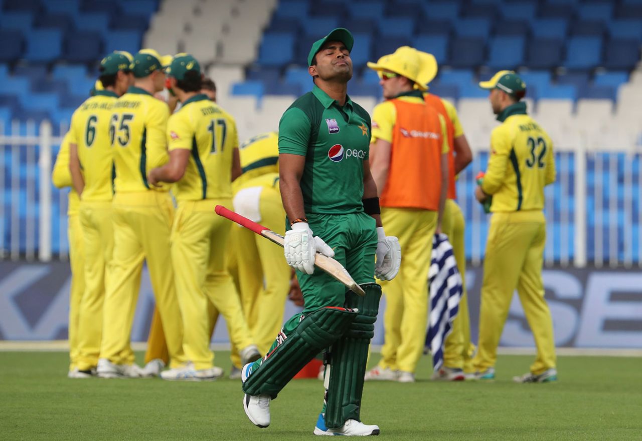 A frustrated Umar Akmal leaves the field, Pakistan v Australia, 2nd ODI, Sharjah, March 24, 2019