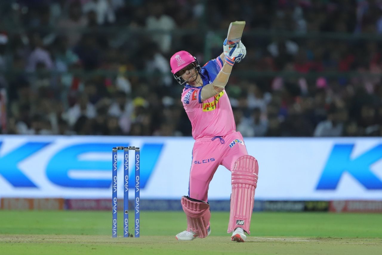 Steven Smith hits one down the ground, Rajasthan Royals v Kings XI Punjab, Indian Premier League 2019, Jaipur, March 25, 2019