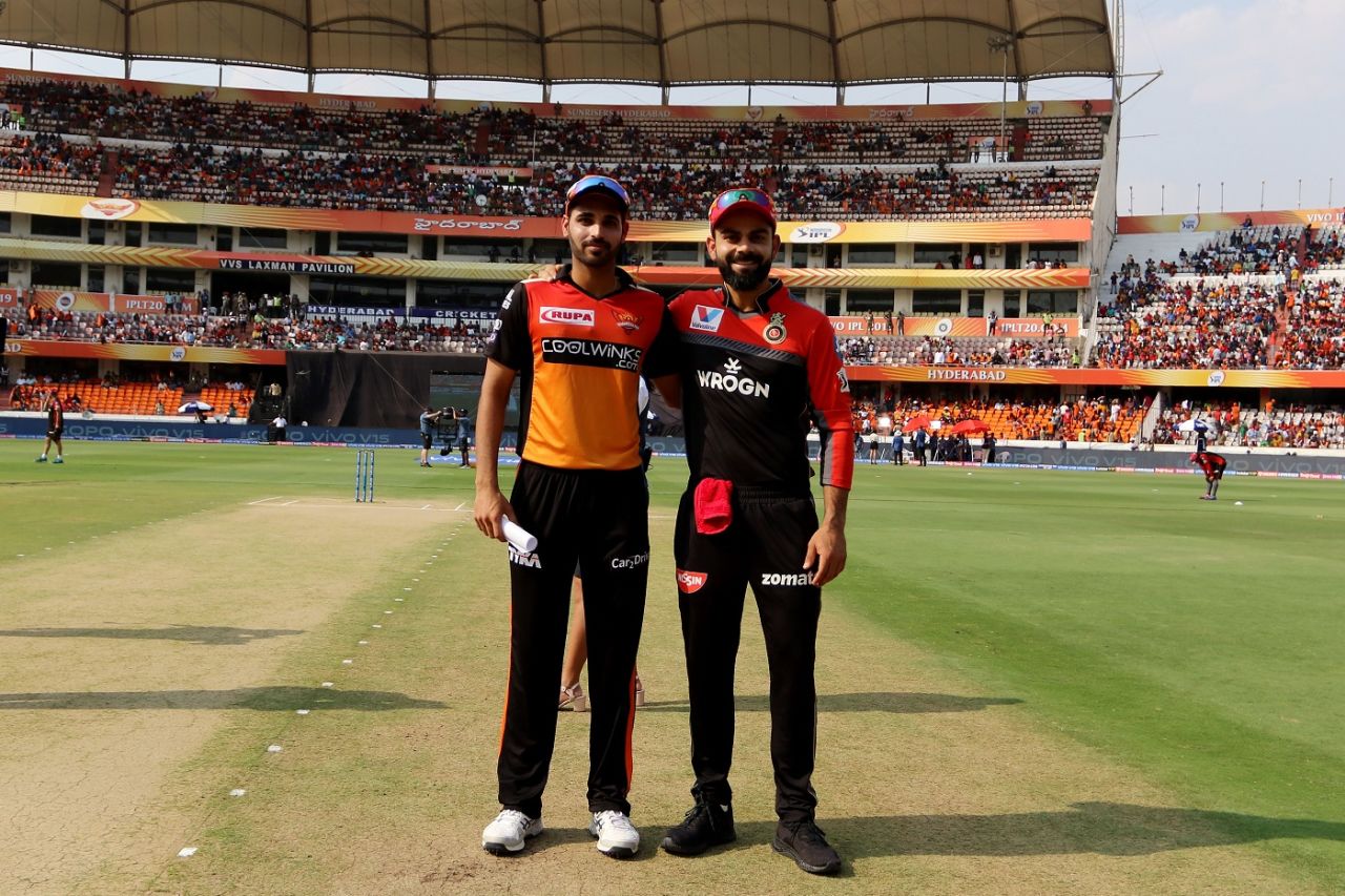 Bhuvneshwar Kumar and Virat Kohli at the toss, Sunrisers Hyderabad v Royal Challengers Bangalore, IPL 2019, Hyderabad, March 31, 2019