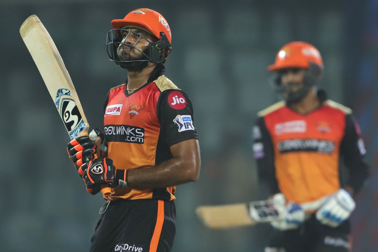 Vijay Shankar had a rare unproductive day with the bat, Delhi Capitals v Sunrisers Hyderabad, IPL 2019, Delhi, April 4, 2019