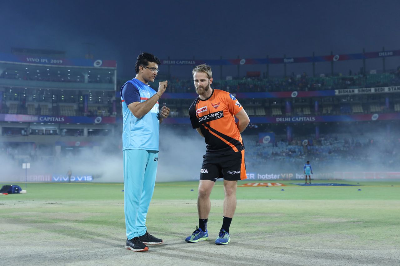Sourav Ganguly and Kane Williamson have a chat, Delhi Capitals v Sunrisers Hyderabad, IPL 2019, Delhi, April 4, 2019