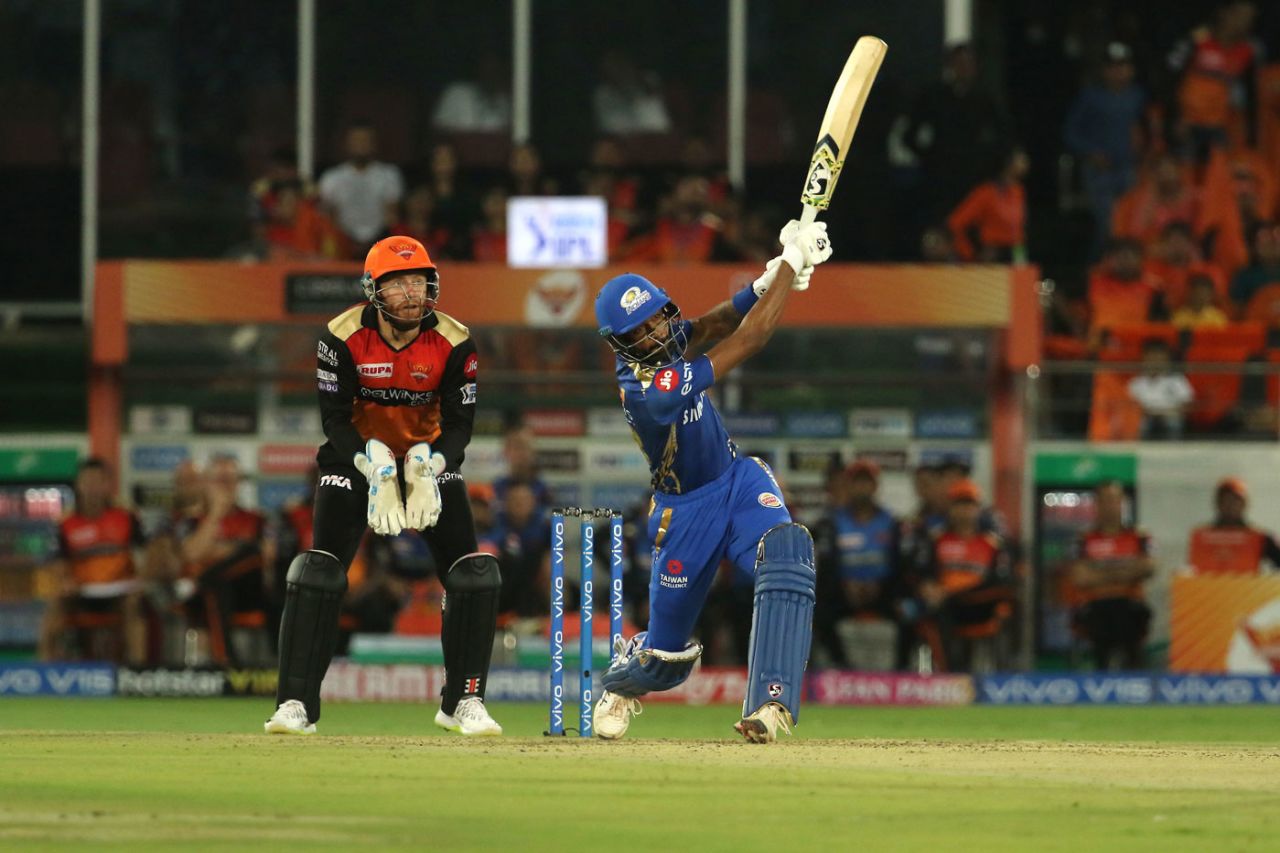Hardik Pandya lifts one over long-on, Sunrisers Hyderabad v Mumbai Indians, IPL 2019, Hyderabad, April 6, 2019