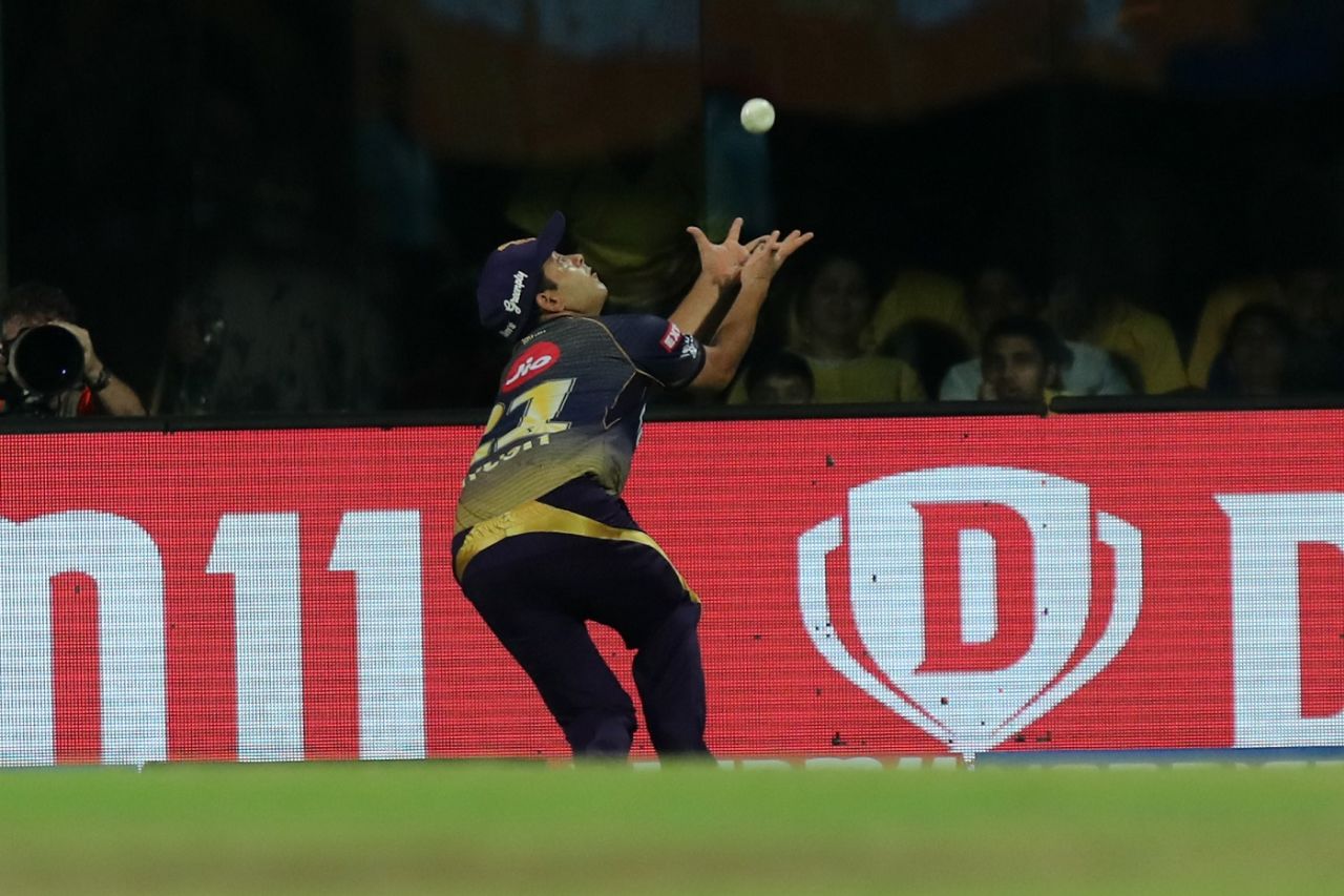 Piyush Chawla did well to get under a catch, Chennai Super Kings v Kolkata Knight Riders, IPL 2019, Chennai, April 9, 2019