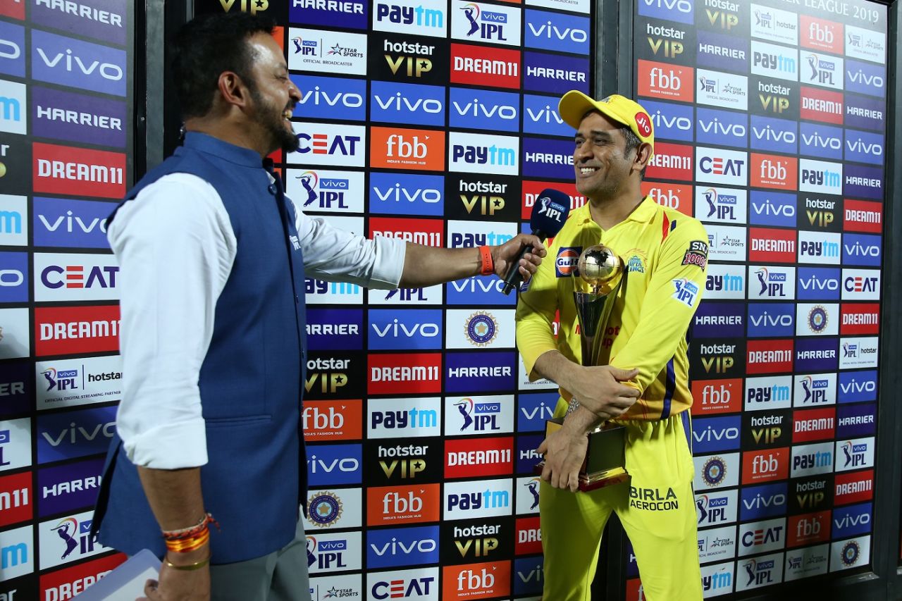 MS Dhoni jokes with Murali Kartik about "having a conversation with the umpires", Rajasthan Royals v Chennai Super Kings, IPL 2019, Jaipur April 11, 2019