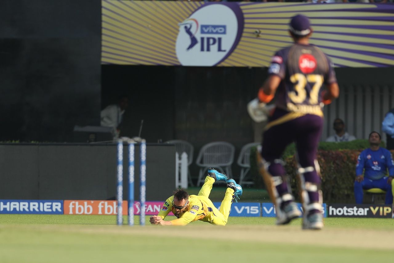 Faf du Plessis completes a stunning catch, Kolkata Knight Riders v Chennai Super Kings, IPL 2019, Kolkata, April 14, 2019
