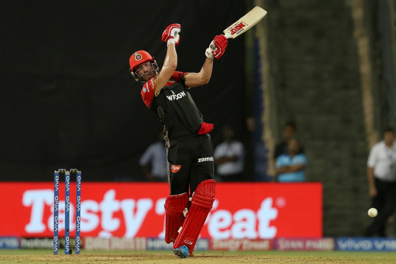AB de Villiers goes big even as the bottom slips off the handle, Mumbai Indians v Royal Challengers Bangalore, IPL 2019, Mumbai, April 15, 2019