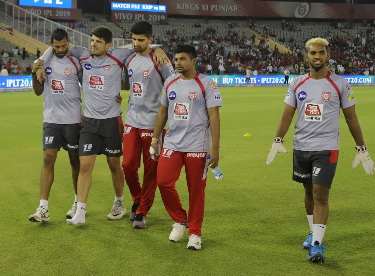 Moises Henriques injured his ankle while warming up before the game, Kings XI Punjab v Rajasthan Royals, IPL 2019, Mohali, April 16, 2019
