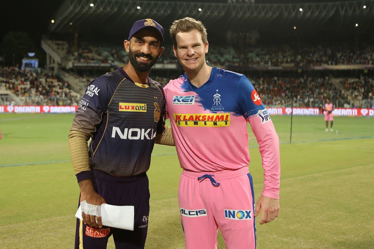 Dinesh Karthik and Steven Smith are all smiles at the toss, Kolkata Knight Riders v Rajasthan Royals, IPL 2019, Kolkata, April 25, 2019
