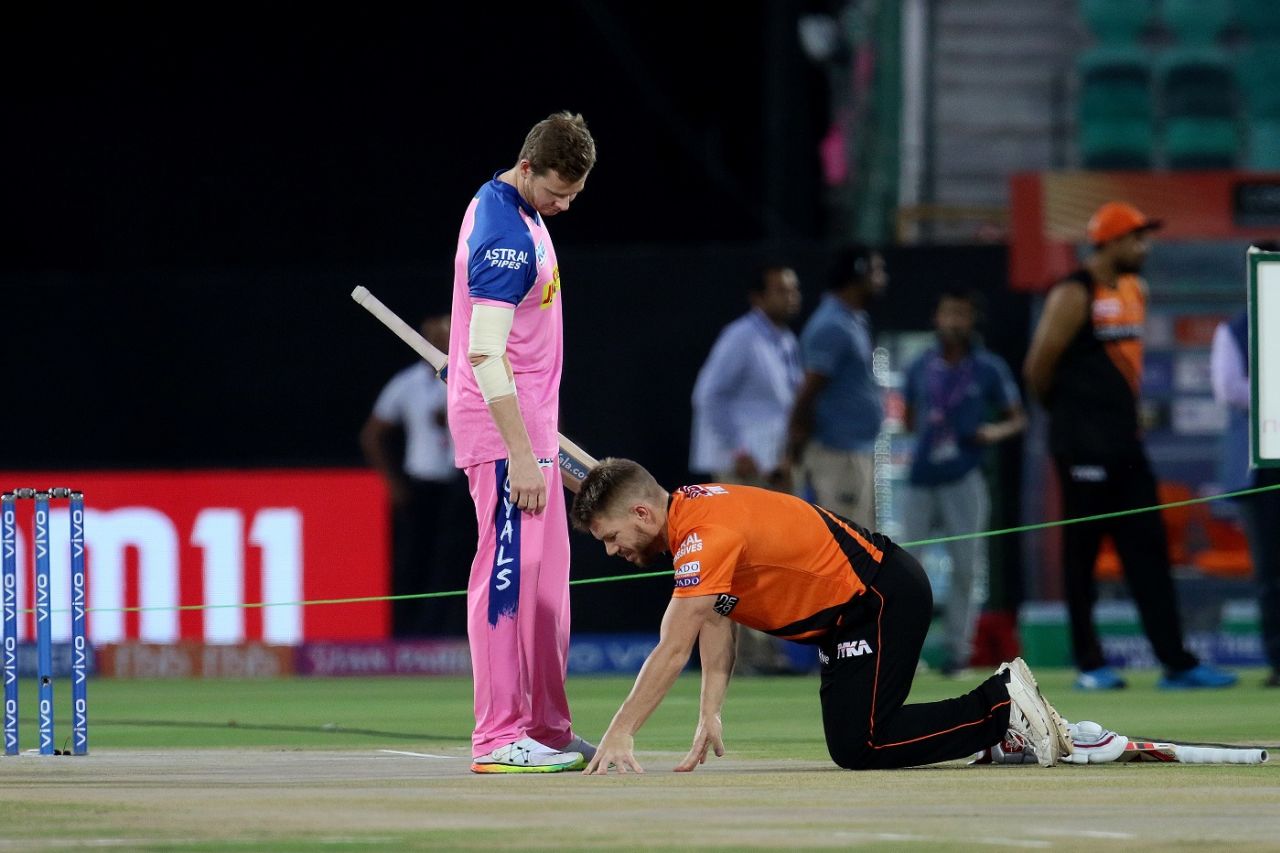 David Warner checks out the pitch while Steven Smith looks on, Rajasthan Royals v Sunrisers Hyderabad, IPL 2019, Jaipur, April 27, 2019