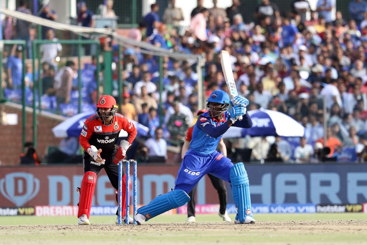 Sherfane Rutherford gave the Capitals innings some late impetus, Delhi Capitals v Royal Challengers Bangalore, IPL 2019, Delhi, April 28, 2019