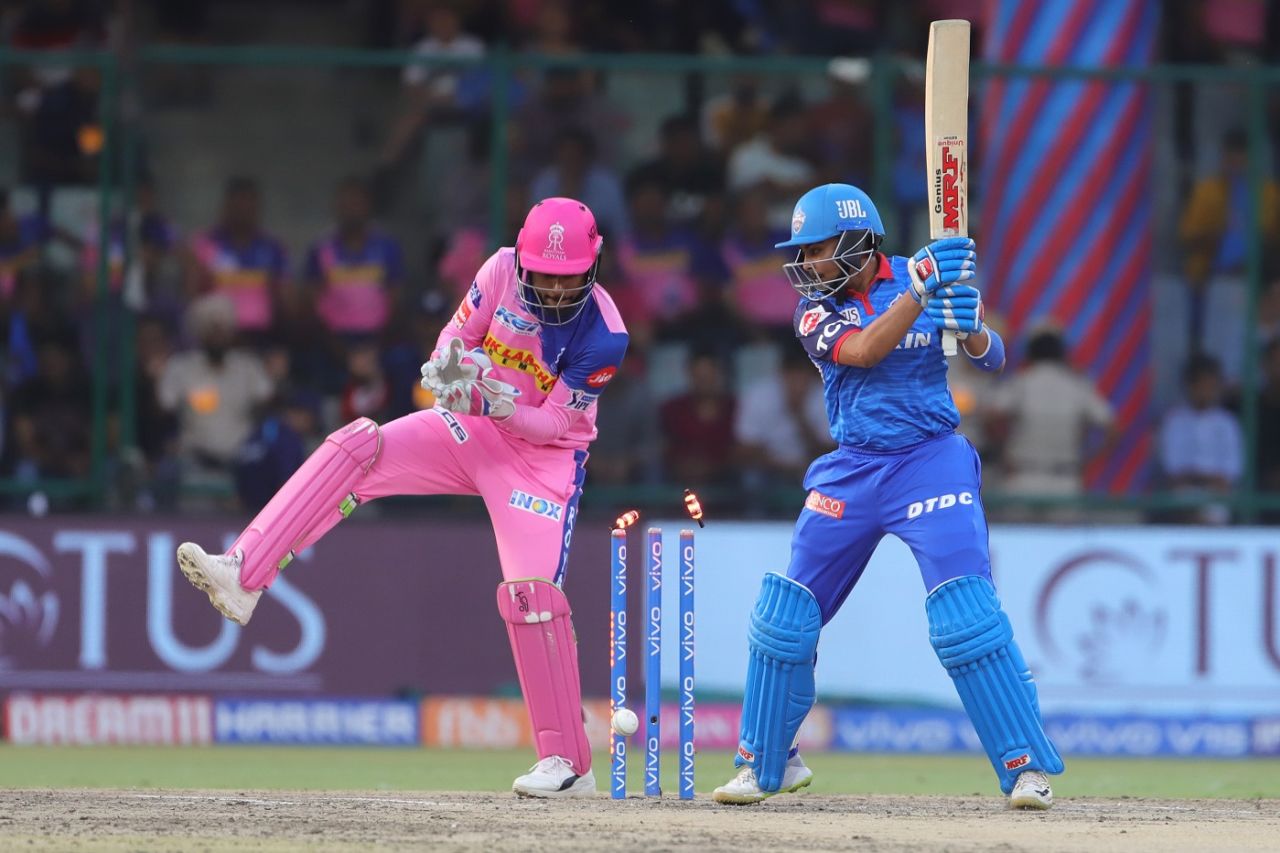 Prithvi Shaw is bowled by Ish Sodhi, Delhi Capitals v Rajasthan Royals, IPL 2019, Delhi