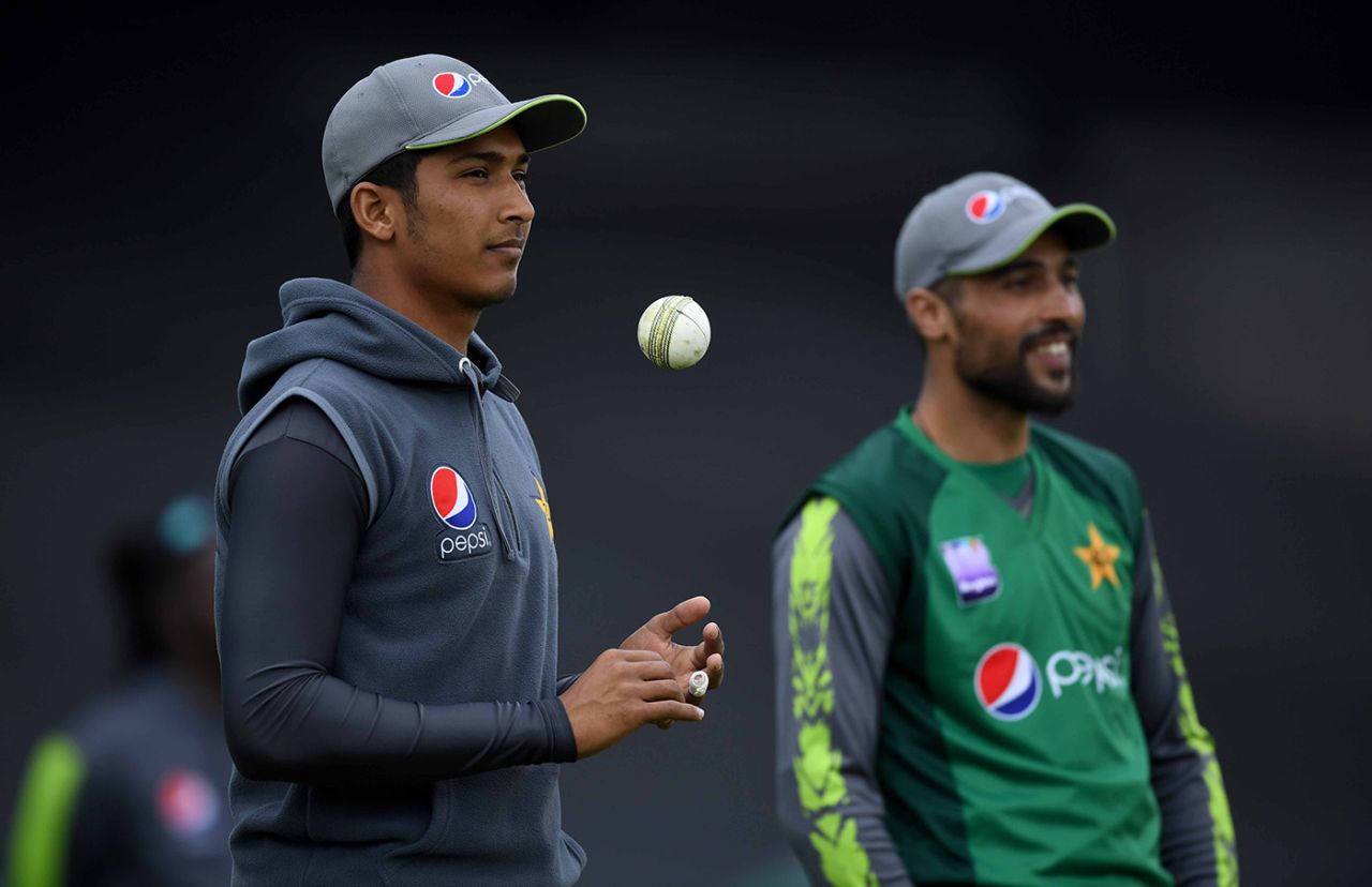 Mohammad Hasnain and Mohammad Amir look on, The Oval, May 7, 2019