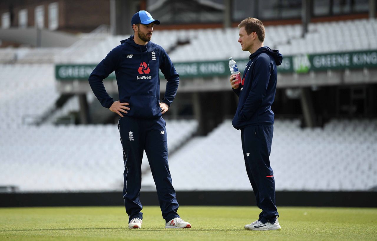James Vince chats with Eoin Morgan, The Oval, May 7, 2019