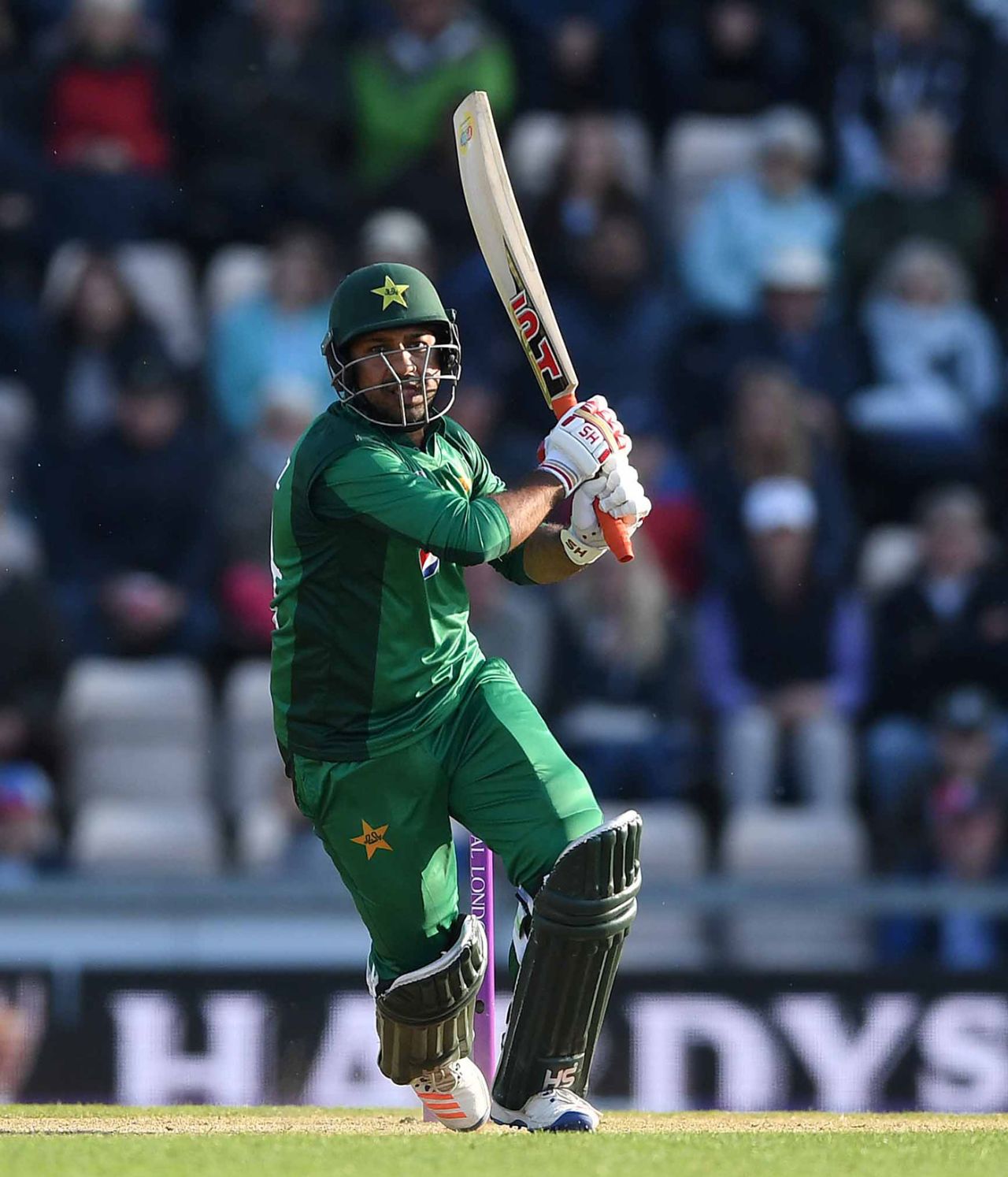 Sarfaraz Ahmed attacks the ball, England v Pakistan, 2nd ODI, Ageas Bowl, May 11, 2019