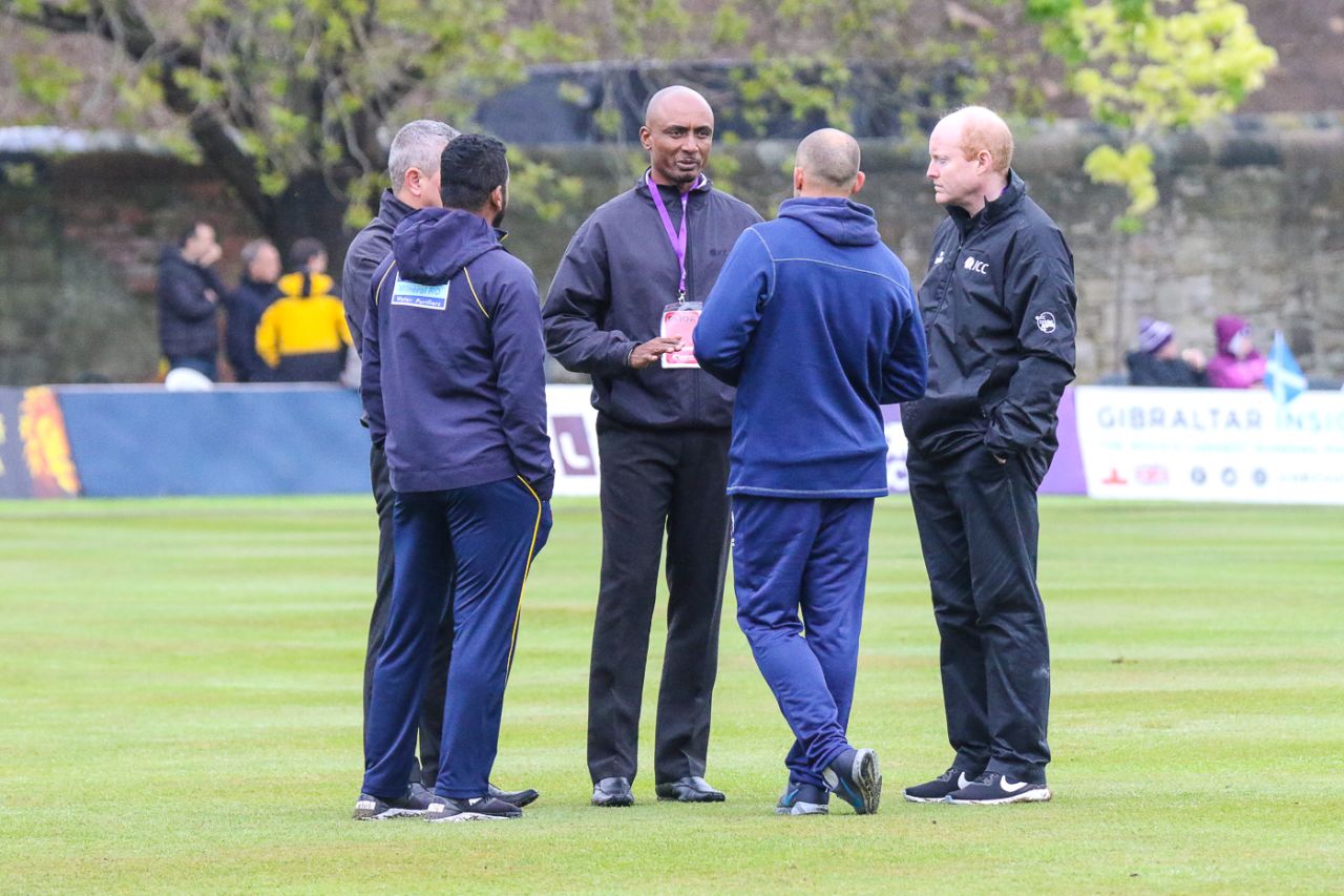 Umpire Gregory Brathwaite informs both captains that play is not possible after persistent rain, Scotland v Sri Lanka, 1st ODI, Edinburgh, May 18, 2019