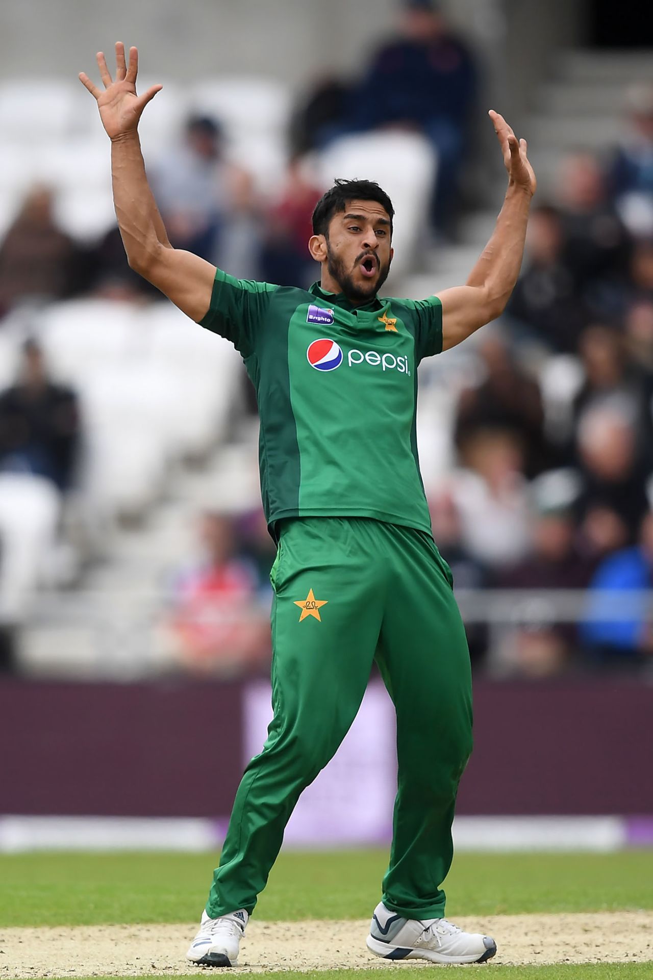 Hassan Ali celebrates taking the wicket of Ben Stokes, England v Pakistan, 5th ODI, Headingley, May 19, 2019