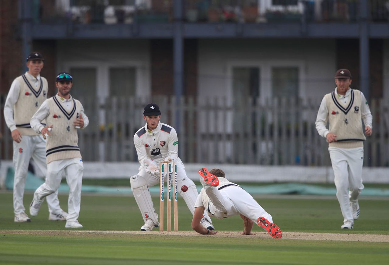 Kent's Wiaan Mulder runs out Surrey's Mark Stoneman, Kent v Surrey, County Championship Division One, The County Ground, May 20, 2019