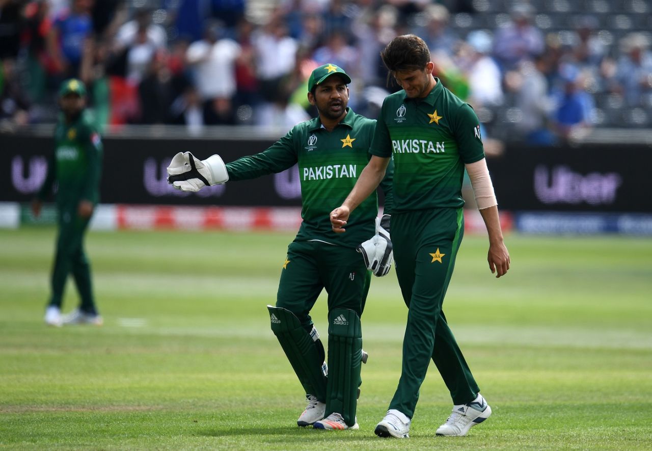 Sarfaraz Ahmed counsels Shaheen Afridi, Afghanistan v Pakistan, ICC World Cup warm-up, Bristol, May 24, 2019