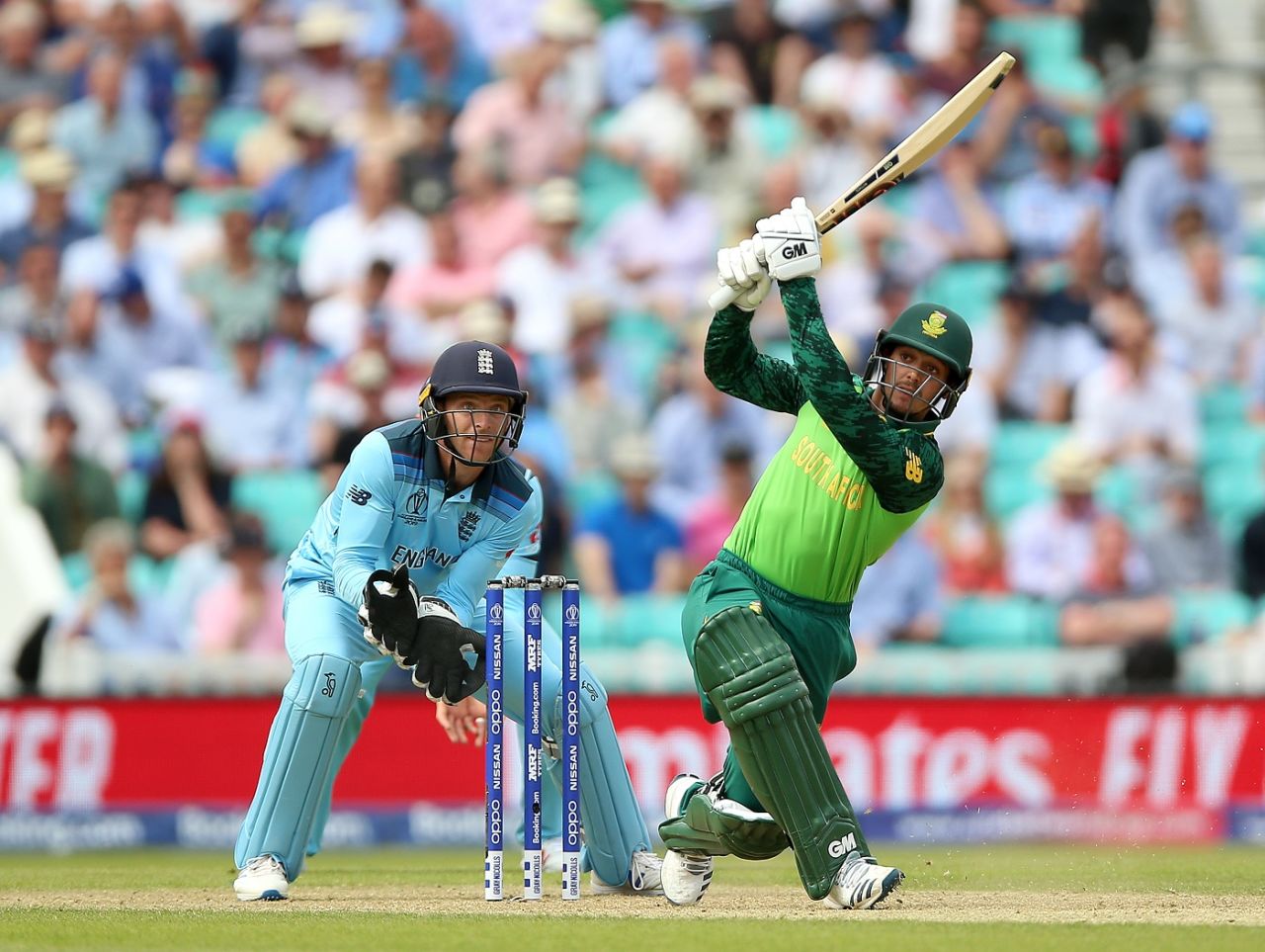 Quinton de Kock hits a six as Jos Buttler watches, England v South Africa, World Cup 2019, The Oval, May 30, 2019
